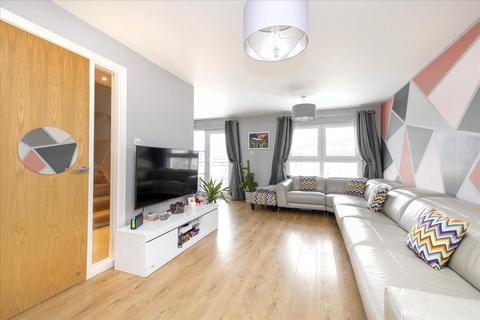64 Burnbrae Road, Bonnyrigg, EH19 3FS