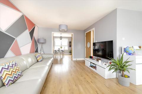 64 Burnbrae Road, Bonnyrigg, EH19 3FS
