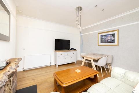 52 Wallace Crescent, Roslin, EH25 9LN