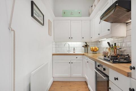2 bedroom flat for sale - Hillbury Road, London, SW17