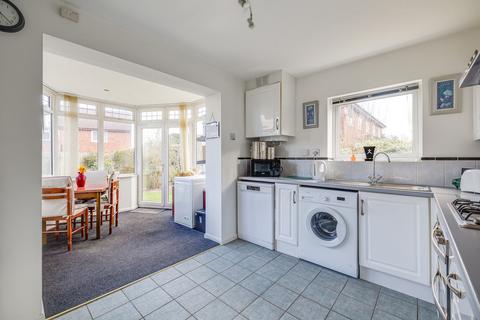 2 bedroom semi-detached house for sale - Trefoil Close, Chester CH3