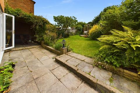 2 Tiree Path, Crawley, RH11 9DE