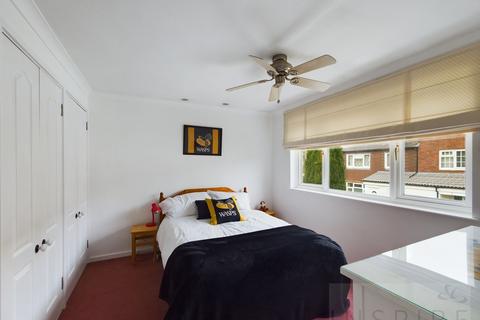 2 Tiree Path, Crawley, RH11 9DE