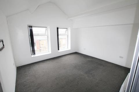 2 bedroom flat to rent, Carter Street, Accrington