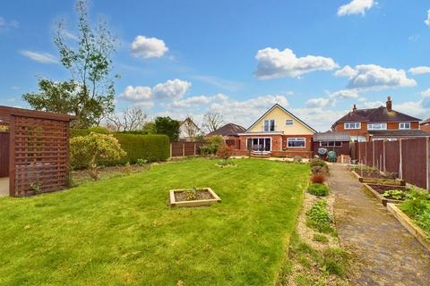 5 bedroom bungalow for sale, Claymills Road, Stretton