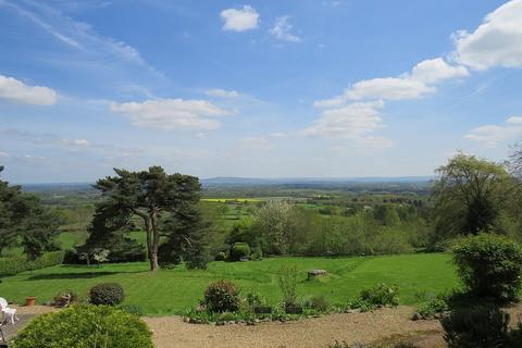 3 bedroom apartment to rent, Wells Road, Malvern