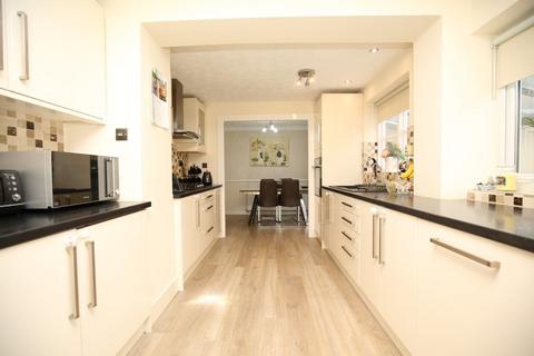 21 Minions Close, Atherstone, CV9 2BD