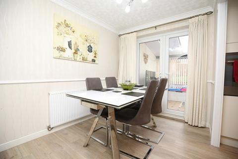21 Minions Close, Atherstone, CV9 2BD