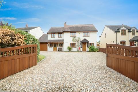 4 bedroom detached house for sale, Old Forge Road, Fenny Drayton