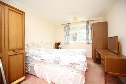 27 Ambien Road, Atherstone, CV9 2AT