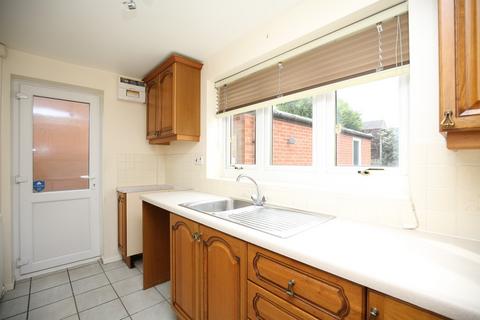 28 Minions Close, Atherstone, CV9 2BD