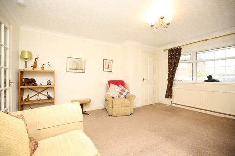 22 Minions Close, Atherstone, CV9 2BD