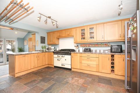 3 bedroom detached house for sale, Boot Hill, Grendon