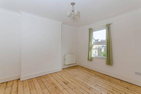 5 bedroom house to rent - Medley Road, West Hampstead, London, NW6