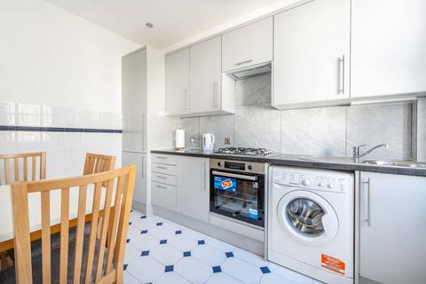 2 bedroom flat to rent - Kensington Gardens Square, Notting Hill, London, W2