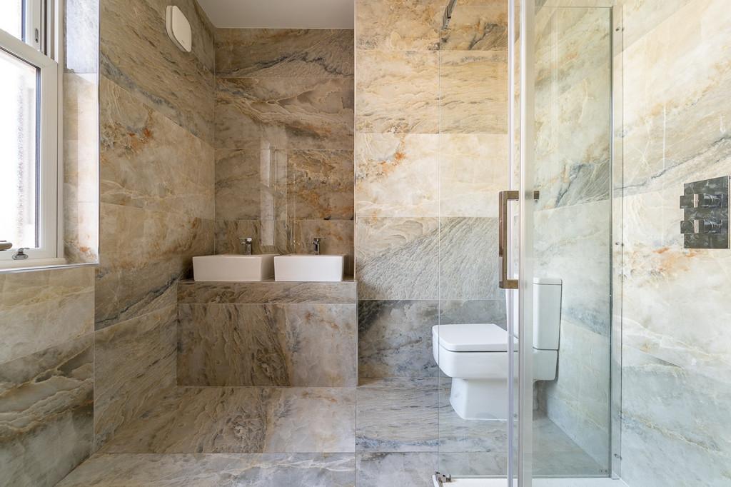 Liverpool Road Town House Showerroom