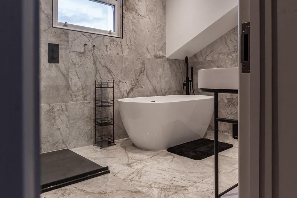Liverpool Road Town House Luxury Bathroom