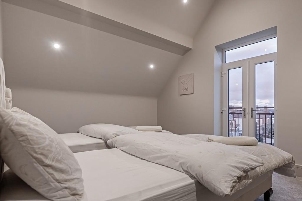 Liverpool Road Town House Double door Bedroom