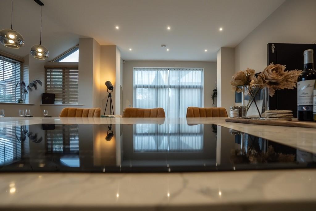 Liverpool Road Town House Kitchen Island