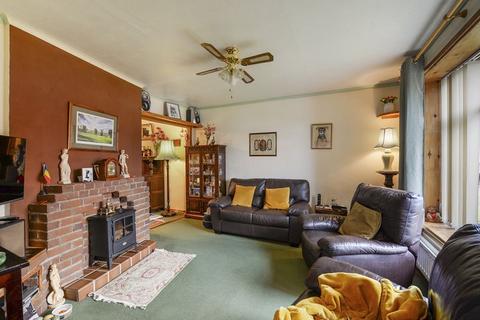 12 Dowgate Close, Tonbridge, TN9 2EL