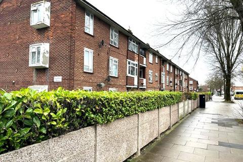3 bedroom flat to rent - Southall Broadway