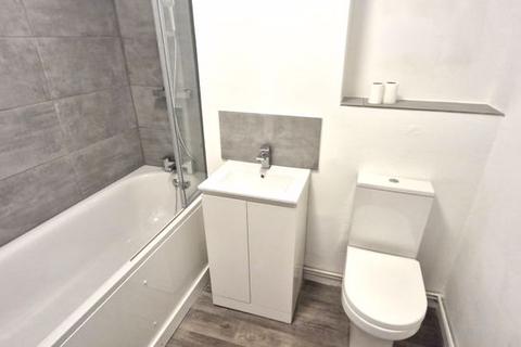 2 bedroom terraced house to rent - Hodgkin Close, Thamesmead, London SE28