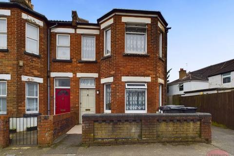 4 bedroom end of terrace house for sale, St. Clements Road, Bournemouth, BH1
