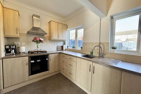 3 bedroom end of terrace house for sale - FELSTEAD ROAD, GRIMSBY