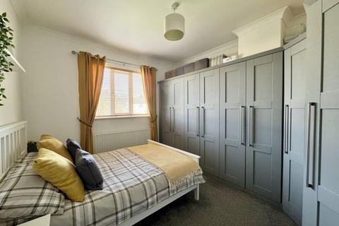 9 Felstead Road, Grimsby, DN34 4EU