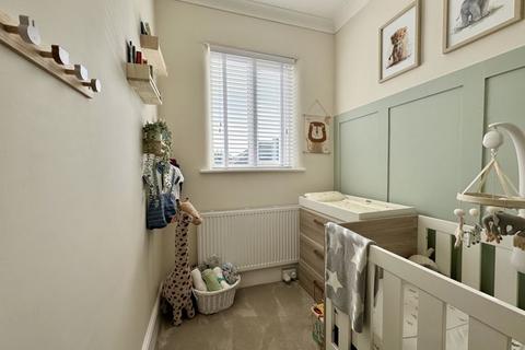 9 Felstead Road, Grimsby, DN34 4EU