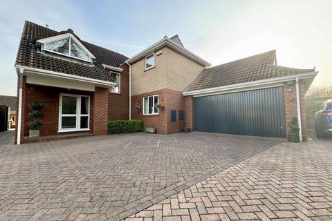 4 bedroom detached house for sale, STATION ROAD, WALTHAM