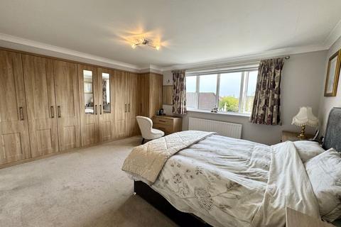 2 Station Road, Waltham, Grimsby, DN37 0PP