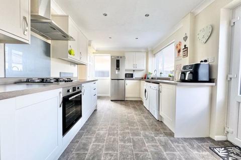 4 Collingwood Crescent, Grimsby, DN34 5RG