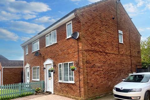 3 bedroom semi-detached house for sale, Kipling Way, Stowmarket