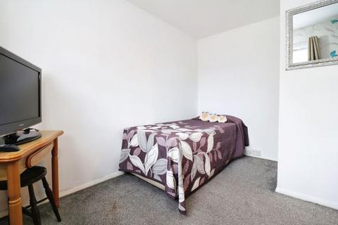 15 Webb Close, Slough, SL3 7SQ