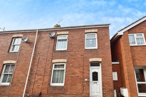 4 bedroom end of terrace house for sale, Cross View, Exeter