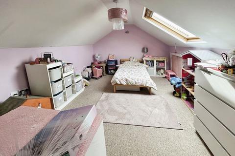 21 Cross View, Exeter, EX2 8SL