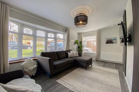 3 bedroom semi-detached house for sale - Chartwell Drive, Wolverhampton
