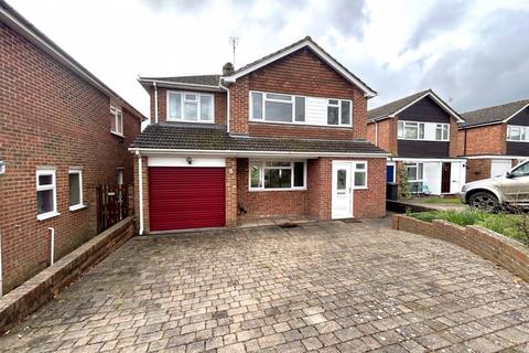 4 bedroom detached house to rent - Waldy Rise, Cranleigh