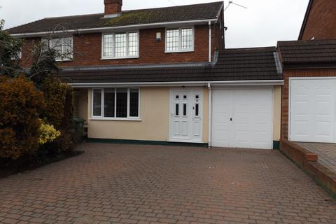 3 bedroom semi-detached house to rent - Coppice Close, Walsall WS6