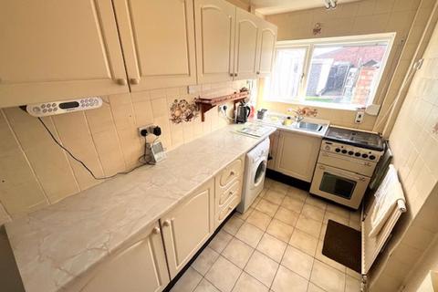 102 Lechlade Road, Great Barr, Birmingham, B43 5NG