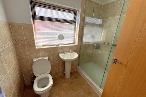 12 Antingham Drive, North Walsham, NR28 9BE
