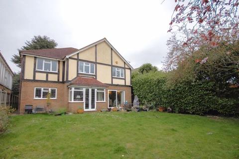 5 bedroom detached house for sale, Park Avenue, Brentwood CM13