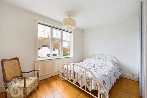 3 bedroom detached house for sale - Hillside Road, Norwich