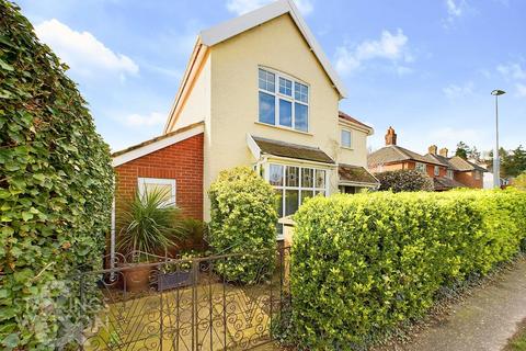 3 bedroom detached house for sale, Hillside Road, Thorpe St. Andrew, Norwich