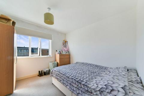 2 bedroom apartment for sale - St Georges Court, Colliers Wood SW19