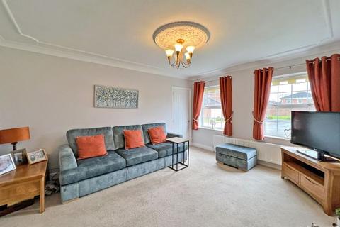 4 bedroom detached house for sale, Baldwin Way, SWINDON