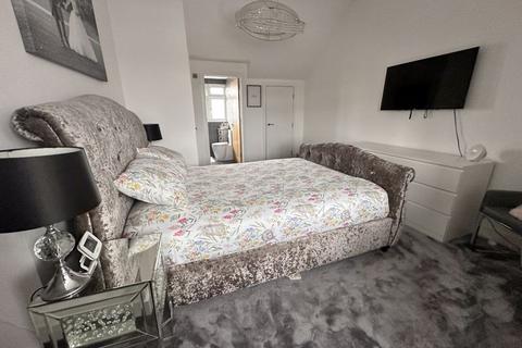 38 Mill Road, Aveley, South Ockendon, RM15 4SL