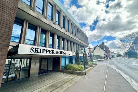 1 bedroom apartment to rent - Skipper house