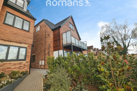 1 bedroom apartment to rent - West Wycombe Road